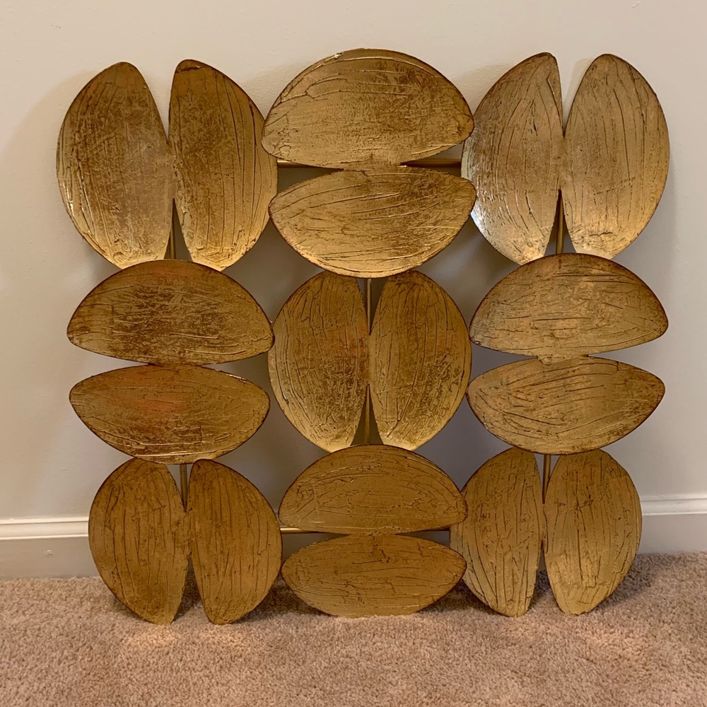 Three Hands Leaf Wall Decor / all offers welcome!